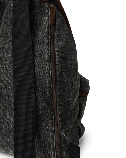 OUT POCKET DENIM BACKPACK [BLACK]