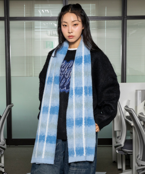 XTA056 체크 소프트 헤어리 머플러 (SKY BLUE)