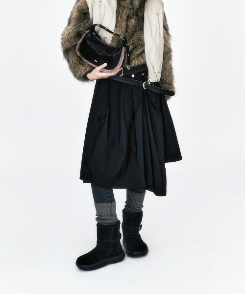 BOUCLE BUCKLE WINTER BOOTS / BLACK