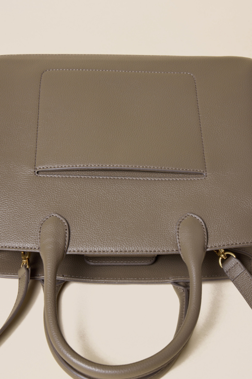 Stephanie Le Temp Tote 31 (Taupe)_RCBTX24659TPX