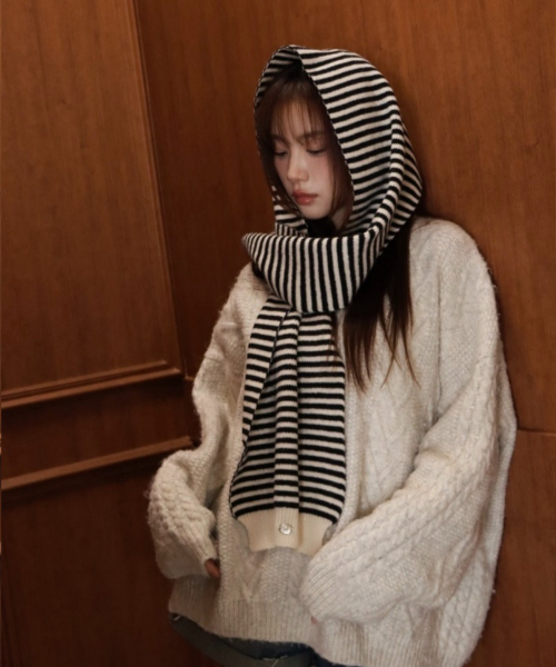 Cozy stripe muffler