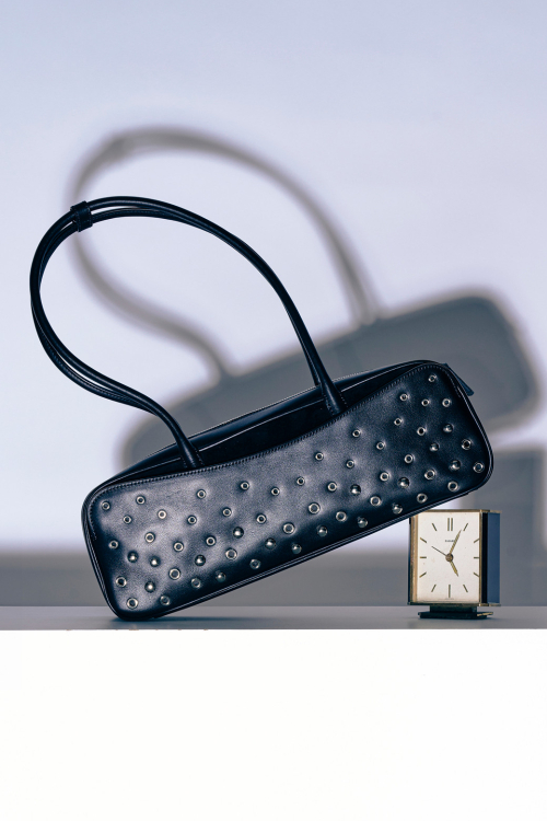 Bern Shoulder 36 (Black)_RCBSX24658BKX