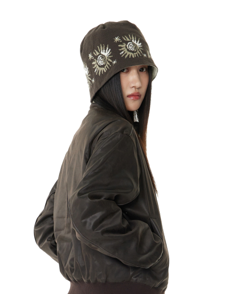 Small Sun Jacquard Beanie (Brown)
