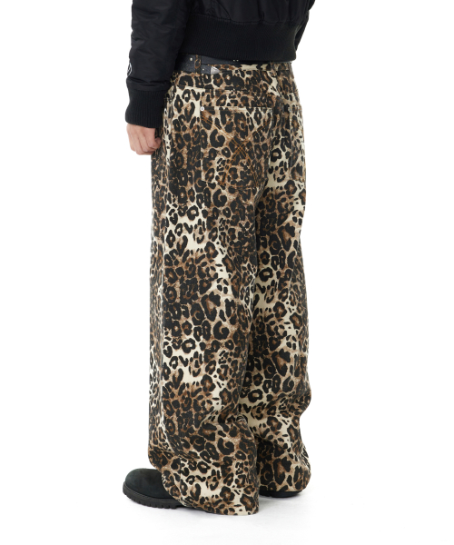 Leopard Pattern Cotton Pants (Brown)
