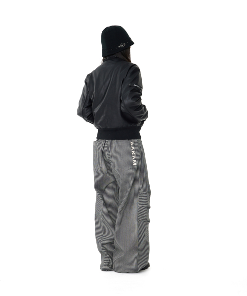Knee Pin-tuck Stripe Denim Pants (Black)