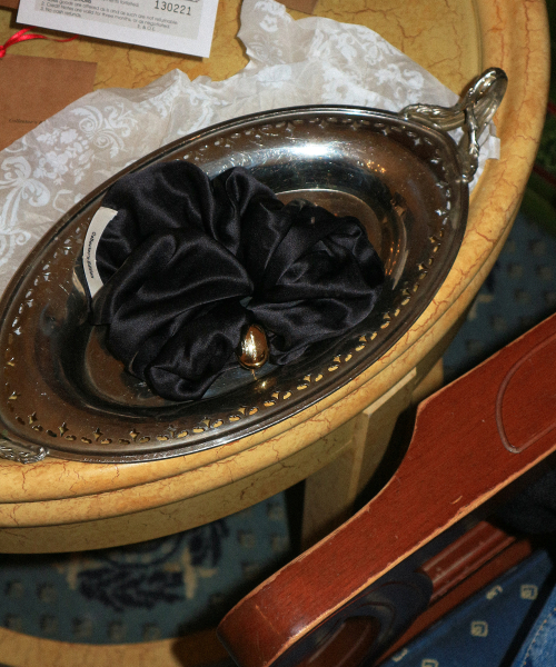 Silk Scrunchie_Black