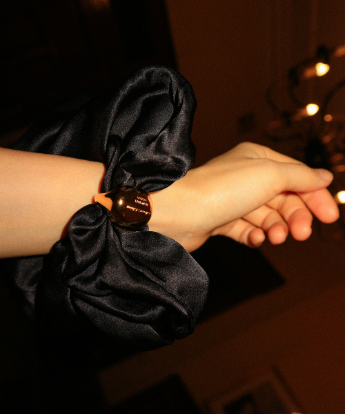 Silk Scrunchie_Black