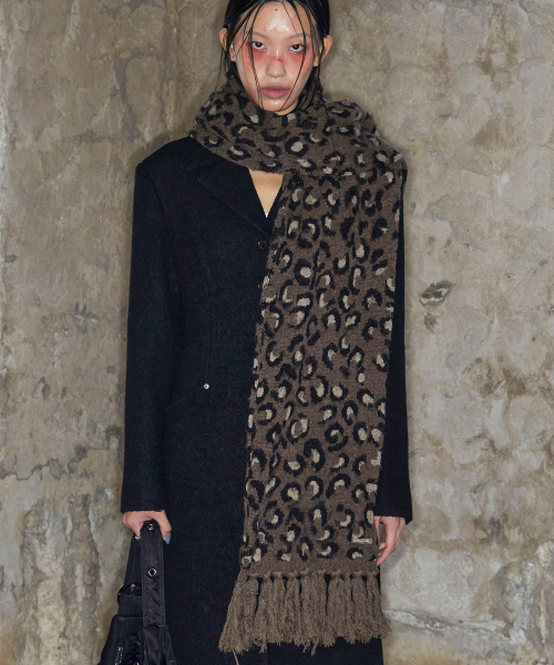 Leopard Alpaca Muffler (BROWN)
