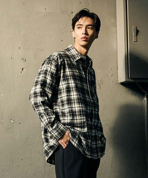 세미 오버 플래드 체크 셔츠 블랙