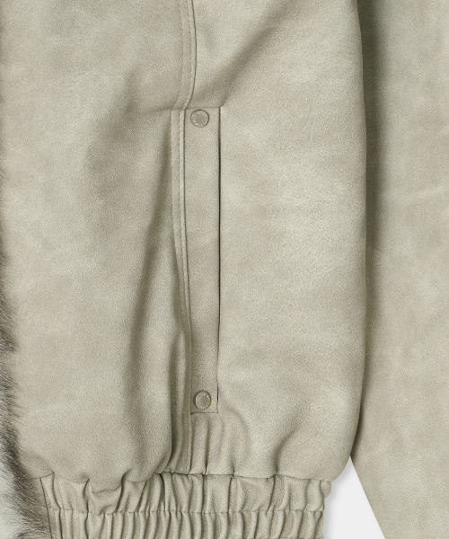 Pigment Mustang Fur Jumper (grayish beige)