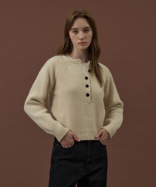 Half-Open Knit Top[LMBDWIKN263]-Cream