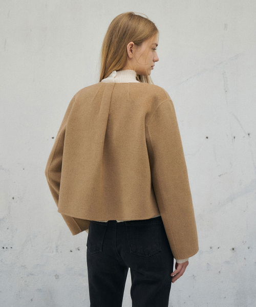 Curve Detail Short Handmade Jacket[LMBEWI23CT701]-Camel Melange