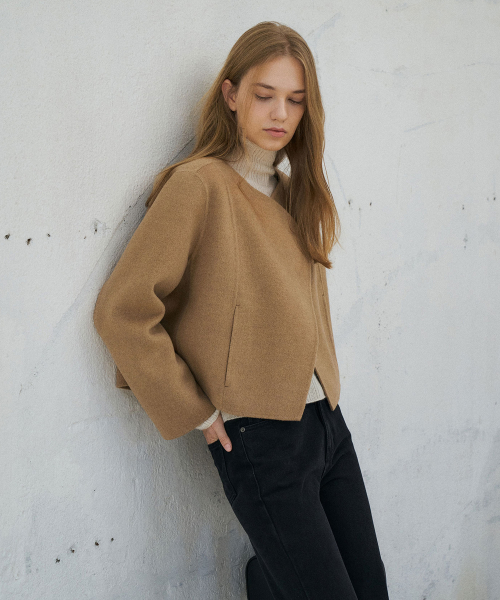 Curve Detail Short Handmade Jacket[LMBEWI23CT701]-Camel Melange