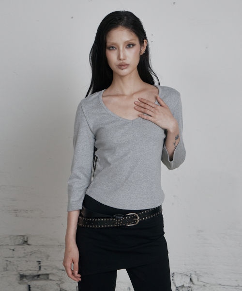 C 90S LINE V-NECK T-SHIRT_GREY