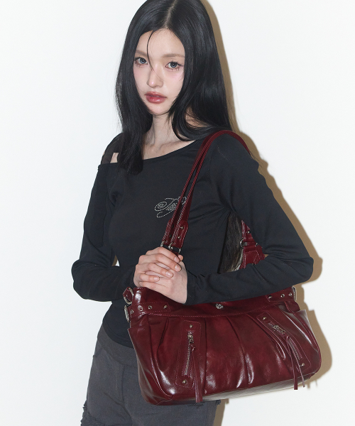Amber Buckle Shoulder Bag Burgundy