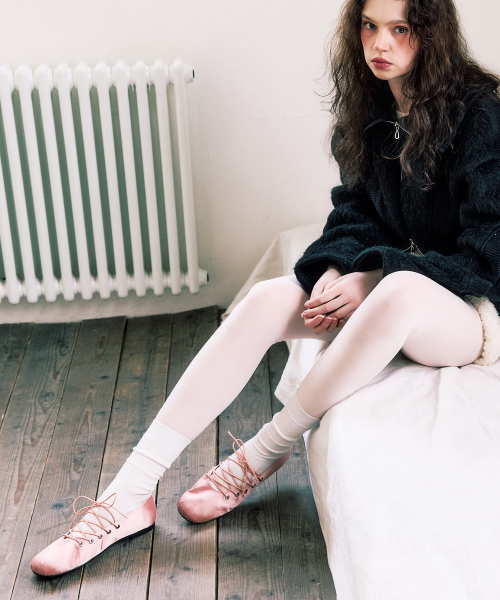 DOLPHIN LACE UP FLATS / 3 COLORS