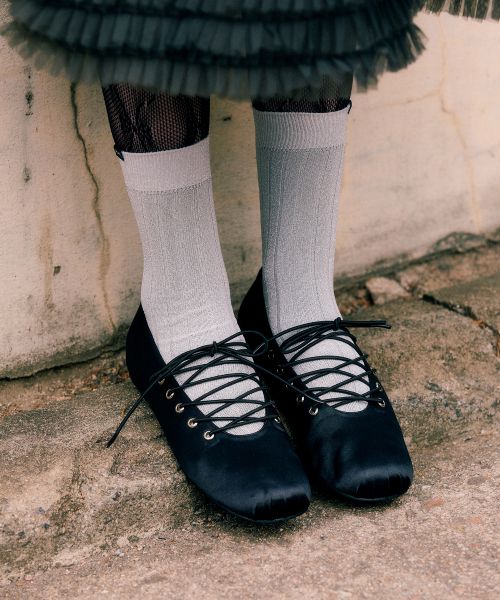 DOLPHIN LACE UP FLATS / 3 COLORS