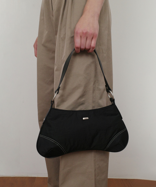 RIVET STITCH HOBO BAG - BLACK