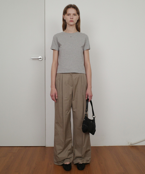 CLASSIC TWO TUCK WIDE PANTS - BROWN
