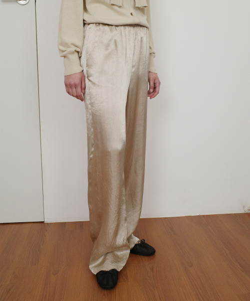 GLOSSY SATIN BANDING PANTS - BEIGE