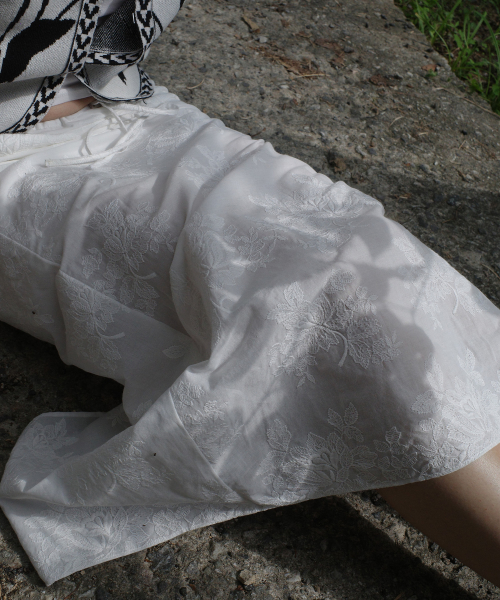 FLOWER LACE SKIRT - WHITE