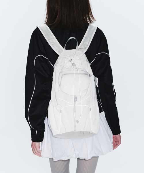 AIRY POCKET BACKPACK - WHITE