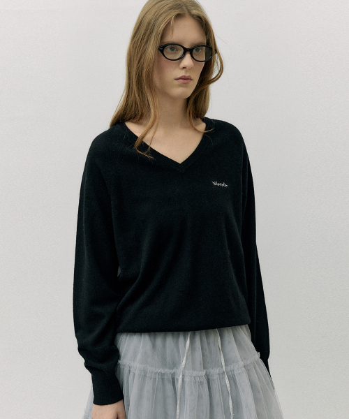 WOOL BLENDED V NECK KNIT BLACK