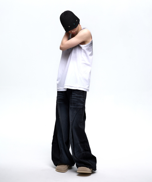 CURVED INCISION BALLOON DENIM PANTS - BLACK