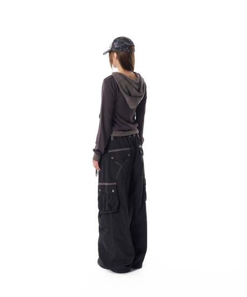 Knee Pin-tuck Contrast Cargo Pants (Black)