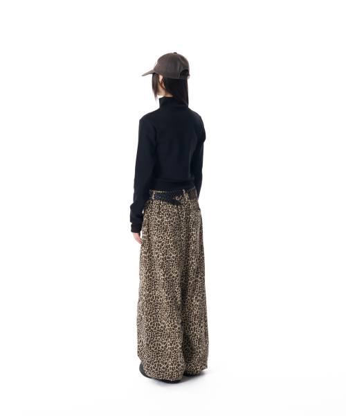Knee Pin-tuck Leopard Cotton Pants (Brown)