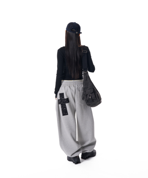 Laced CROS2 Patch Sweatpants (Gray)