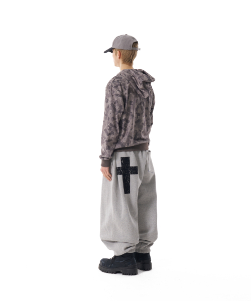 Laced CROS2 Patch Sweatpants (Gray)