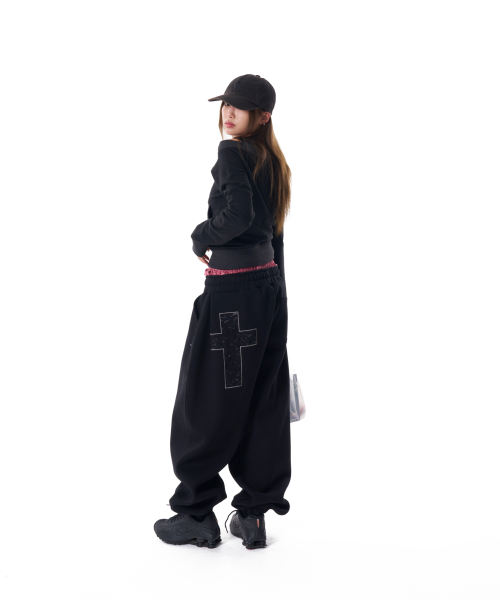 Laced CROS2 Patch Sweatpants (Black)