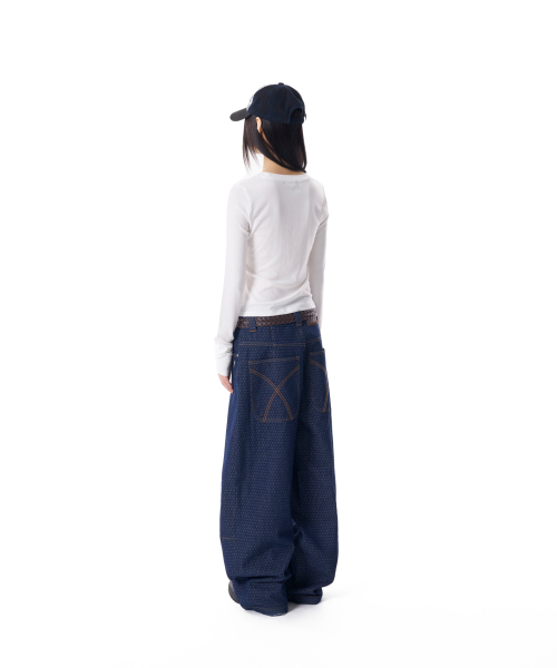 Side Hook Long Sleeve (White)