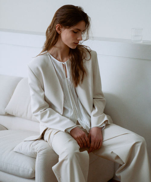 Minimal V-Neck Jacket[LMBESPJK5104]-Cream Beige