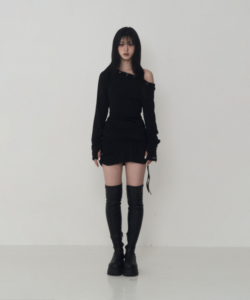 Piercing Drape Set-up Mini Skirt (Black)
