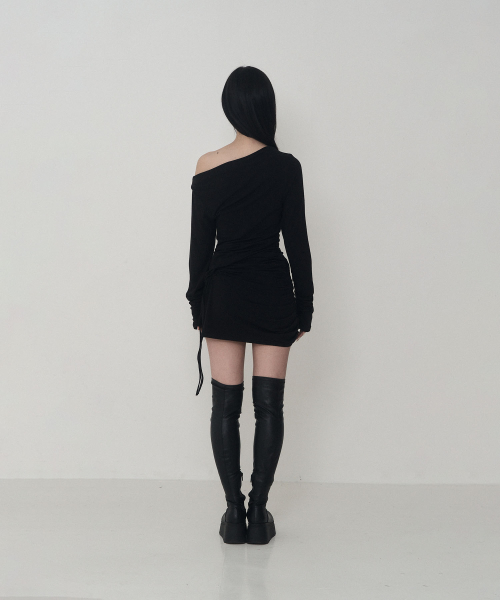 Piercing Drape Set-up Mini Skirt (Black)