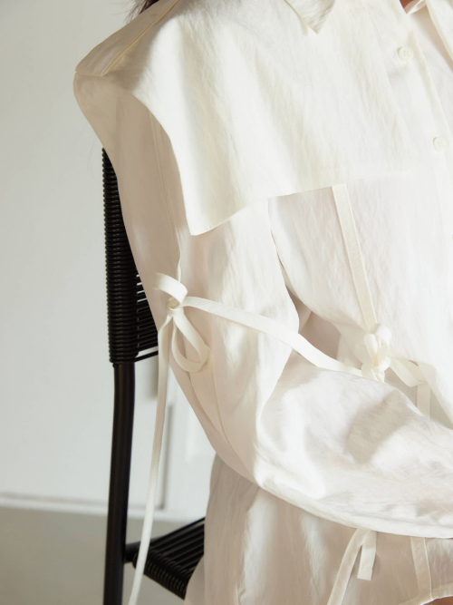 TRENCH RIBBON SHIRT / WHITE