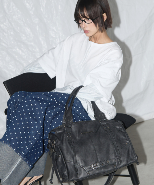 BELTED WASHING LEATHER BAG (BLACK) F25QE990