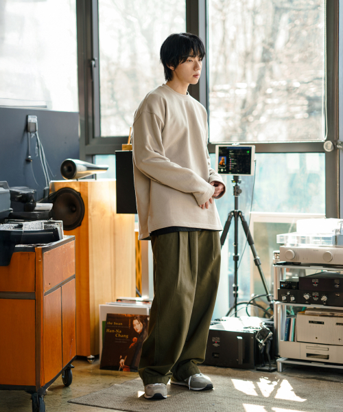 Saturn Two Tuck Wide Twill Pants Khaki KJLP2606