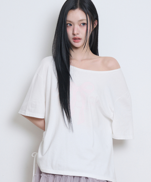 Ribbon shirring off-shoulder T-shirt White