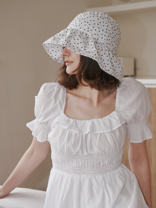 Violetta Shirring Bucket Hat (White)
