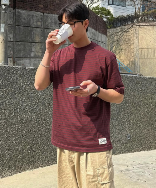 빈티지 라벨 스트라이프 티셔츠_와인