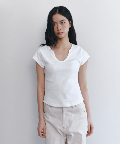 C 90S LINE SLIT NECK HALF-SLEEVE T-SHIRT_WHITE