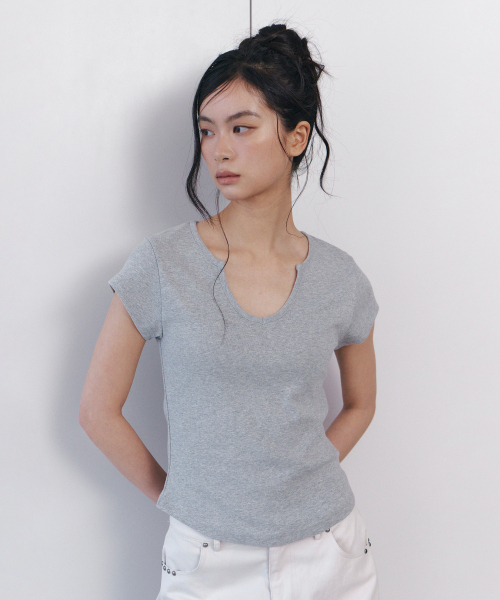 C 90S LINE SLIT NECK HALF-SLEEVE T-SHIRT_GREY