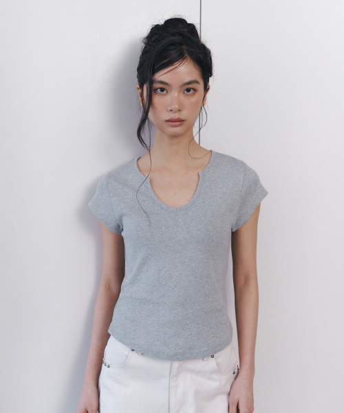 C 90S LINE SLIT NECK HALF-SLEEVE T-SHIRT_GREY