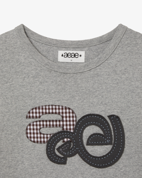 APPLIQUE LOGO TEE [MELANGE GREY]
