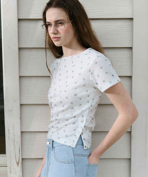 SIDE SLIT FLOWER T-SHIRT WH+BL