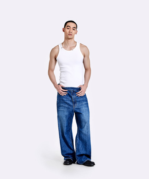 Piercing sleeveless - White