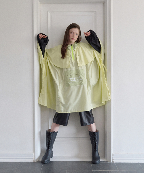 ESSENTIAL RAIN PONCHO - 2 colors